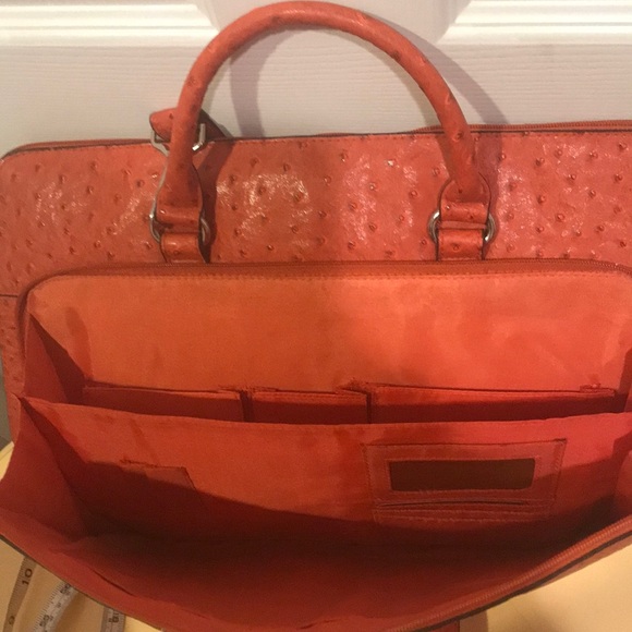 BUENO LAPTOP BAG OR PURSE - Picture 3 of 7